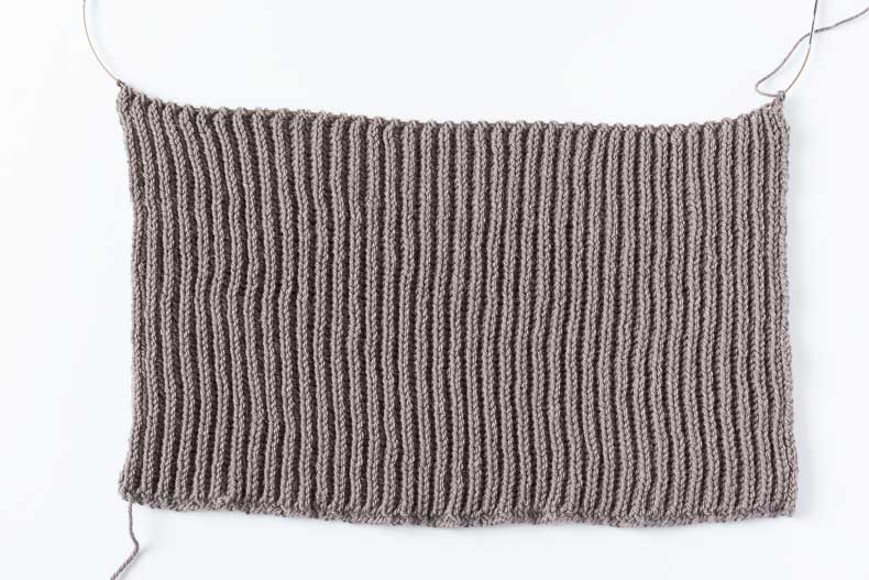 English Rib Cowl | Knitting Pattern | Mirella Moments