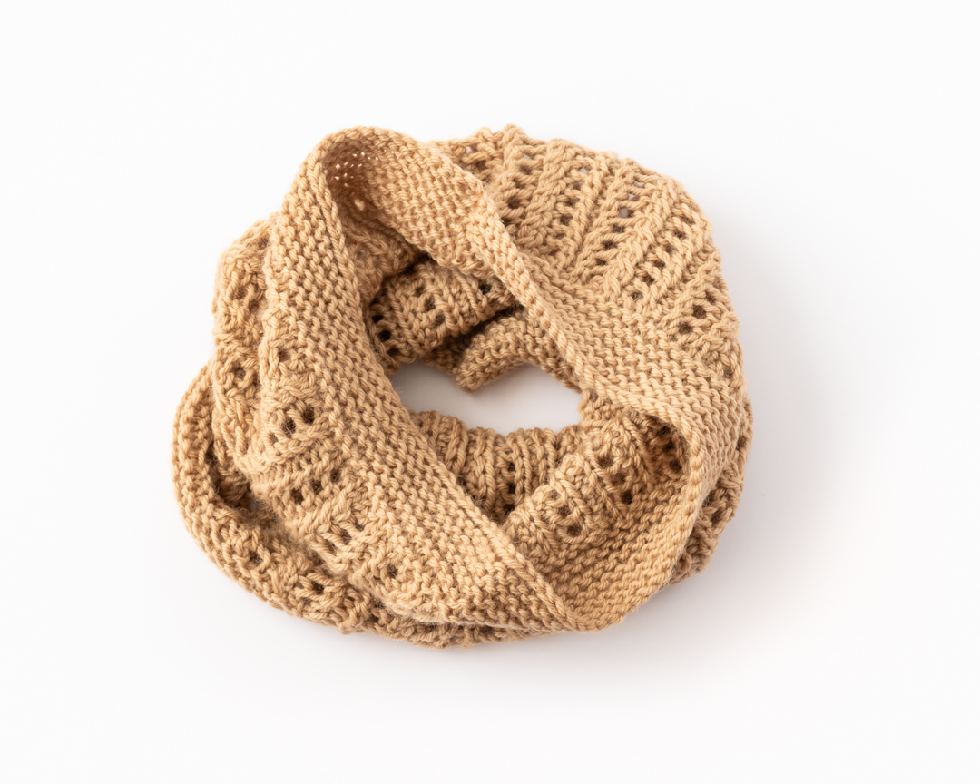 Lace Cowl | Knitting pattern - Mirella Moments