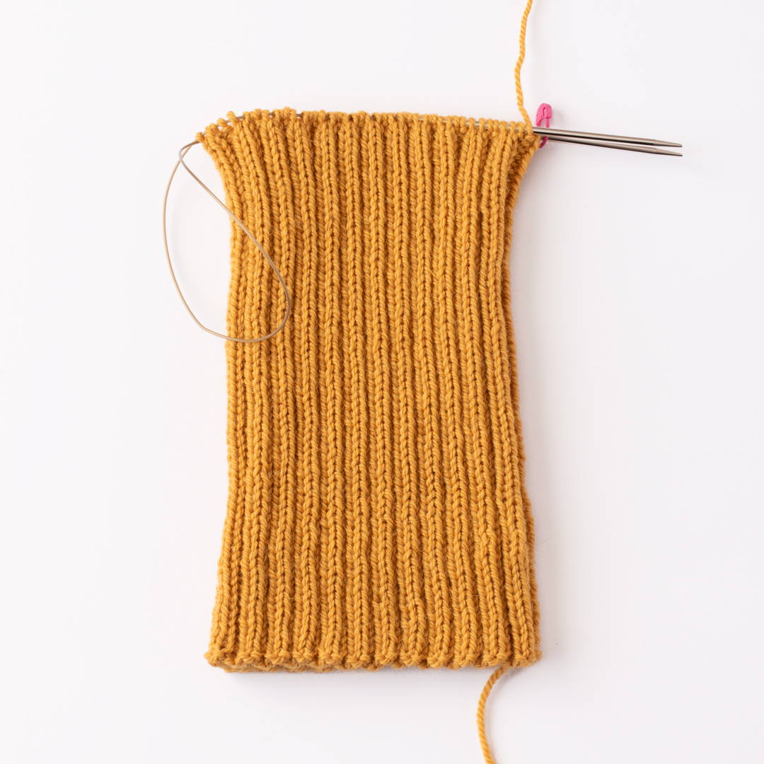 Butterscotch Hat knitting pattern - Mirella Moments