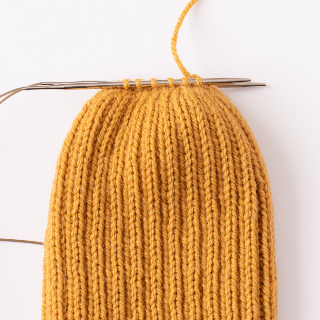 Butterscotch Hat knitting pattern - Mirella Moments